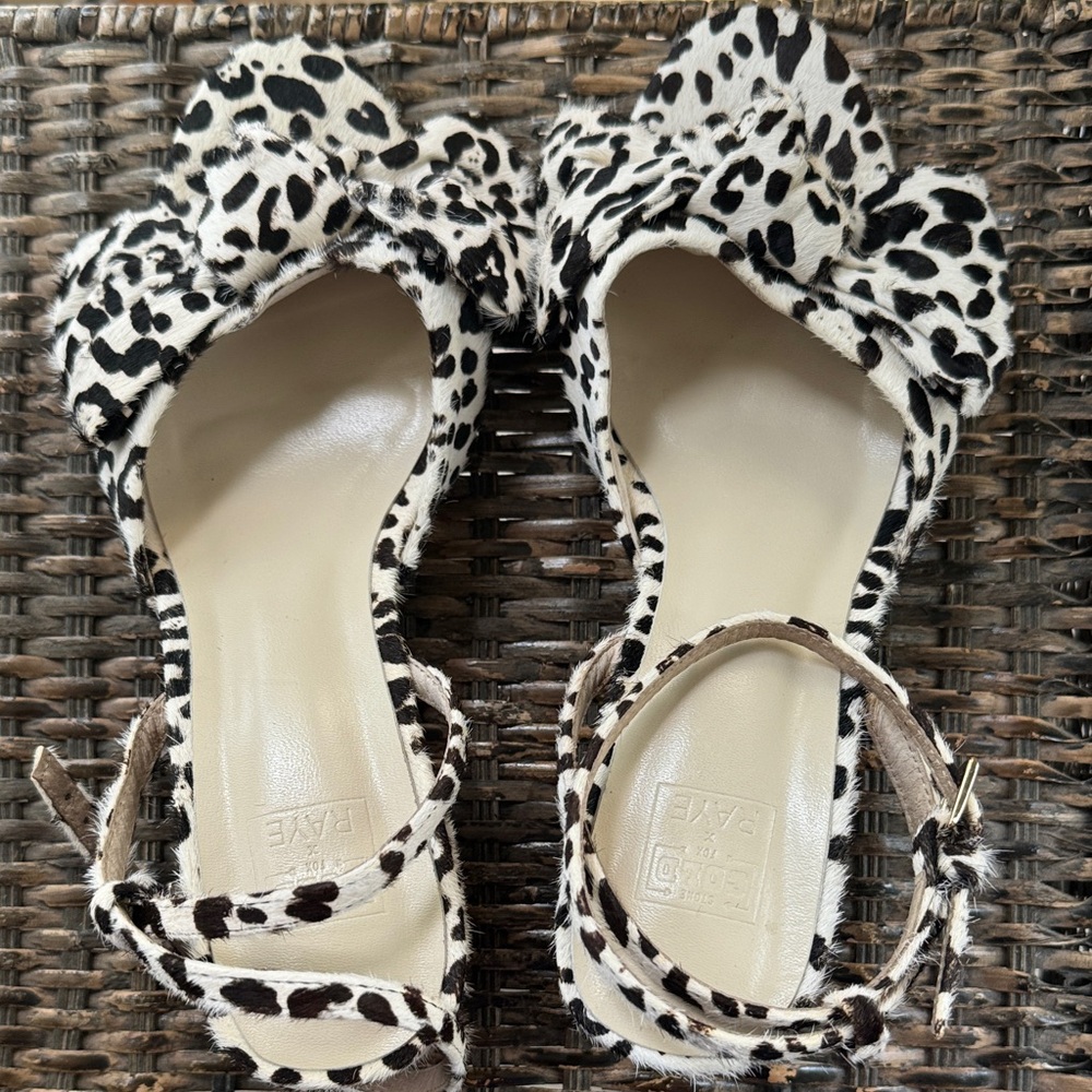 Stone‎ Cold Fox X Raye 9 black & white calf hair ankle wrap block heel sandals - Picture 6 of 10